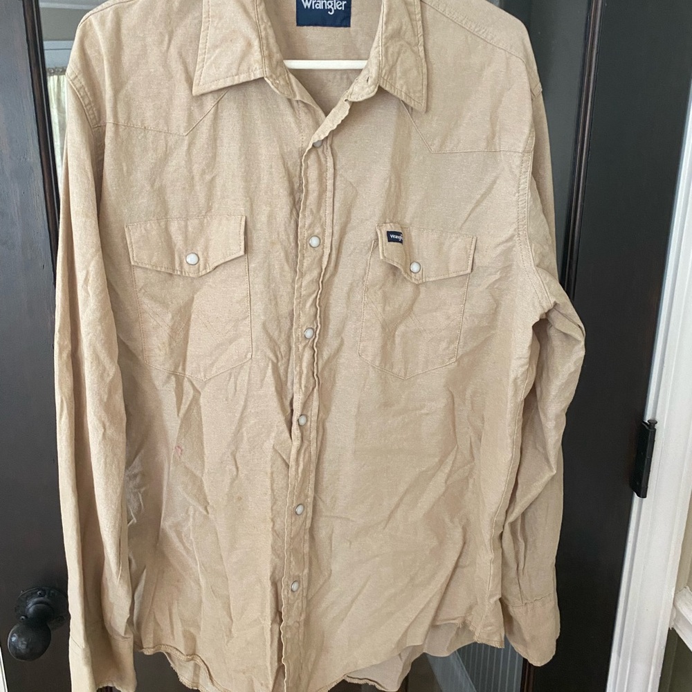 Men Wrangler long sleeve tan pearl snap shirt